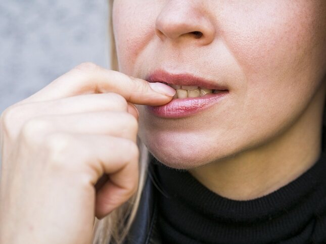 A la hora de tener los dientes bien limpios es importante el cepillado y el uso del hilo dental