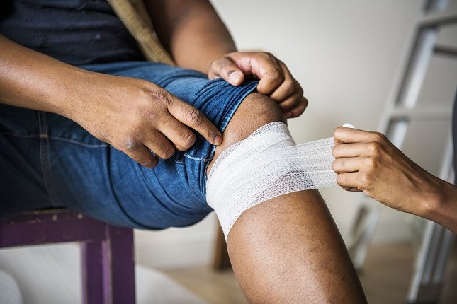  Las fracturas a a la altura de la rodilla, o del tobillo, son muy comunes en fútbol