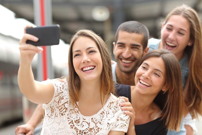 La toma de selfies es una acción orientada a sí misma 