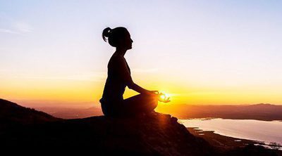 ¿Las mujeres aprovechan más la meditación que los hombres?