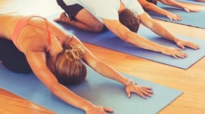 Cuál es la mejor hora del día para hacer yoga